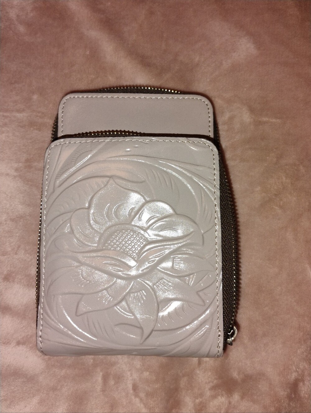Patricia Nash Albertine Embossed Leather Phone Wallet Crossbody